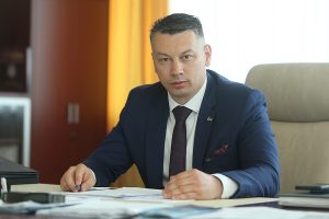 Nešić: Mirna disolucija rješenje za probleme koje izazivaju Bećirović i Helez