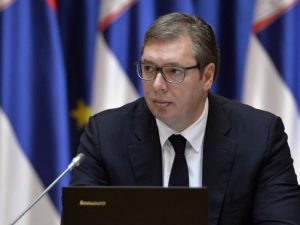 Vučić: Srbija će predlagati rezolucije o genocidu u Kragujevcu, Kraljevu, Jajincima i Jasenovcu
