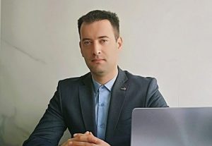 Milko Grmuša o Stanivukoviću: Burlavi bilmez vadi neki k…. iz džepa da ga dadne bijedi a sve slikaju fotografi