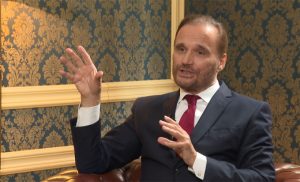 Nobilo odgovorio Komšiću: Zašto branim Milorada Dodika