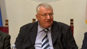 Vojislav Šešelj: Milorad Dodik ne bi trebalo da ide na sesije nelegalnog Suda