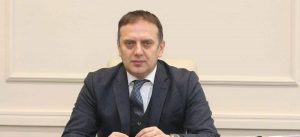 Najavljen sastanak predstavnika institucija, privrede, pravosuđa i banaka: Srpska sprema odgovor na sankcije?