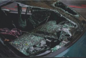 U lančanom sudaru 16 povrijeđenih, kamion uletio u gužvu bez kočenja