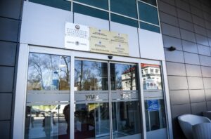 Uhapšeno troje službenika Poreske uprave zbog sumnje za primanje mita