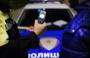Zamjenik načelnika opštine opelom pokosio maloljetnike pa pobjegao