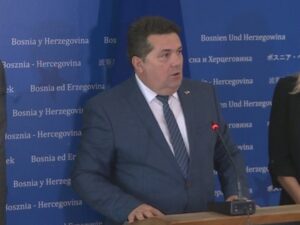 Stevandić: Mentalitet prihvatanja protektorata u FBiH uzrok svih problema u BiH