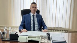 Goganović poručio Helezu da prestane da vodi globalnu politiku, već da se posveti svom poslu