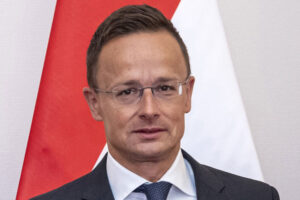 Sijarto: Ukrajina će sa sobom donijeti rat u EU