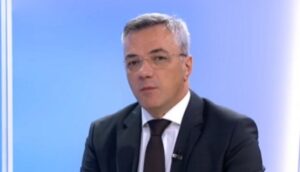 Tadić: Optužnicom protiv Dodika žele oteti teritoriju i imovinu Republike Srpske