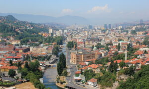 Srpski predstavnici bojkotovali seminar u Sarajevu zbog Šmita, ali ne Ivanić