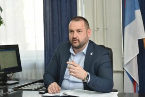 Nuždić: Zemlja koja ne kažnjava ubistva djece nema budućnost