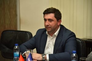 OTKRIVENE NEZAKONITE RADNJE: Ljubiša Petrović zaposlio 130, od dozvoljenih 34 radnika