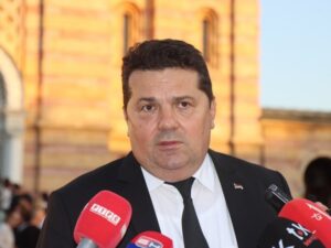 Stevandić: Šmit na zadatku za koji je “debelo plaćen”
