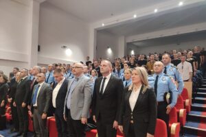 Nagrađen policajac koji je spasio mladića iz nabujale Save