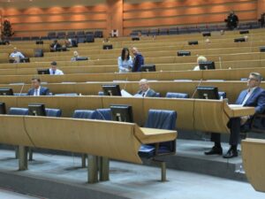 Opozicija Srpske olakšava posao Šmitu; U Predstavničkom domu podržali “tehničke” izmjene Izbornog zakona