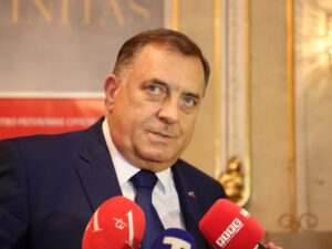 Dodik: Delegacija EU da poštuje demokratski izabrane institucije Srpske