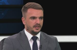 “Helezu nedostaje zrelosti za dužnost ministra odbrane”