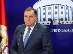 Dodik: Pravo u BiH mrtvo, stranci kontrolišu sve