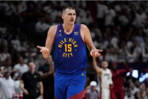 NBA liga kaznila Nikolu Јokića sa 2.000 dolara
