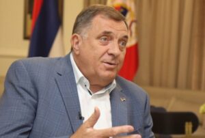 Dodik: Zemlja s pravosuđem kojim upravlja nelegalni i neimenovani stranac ne može ni postojati