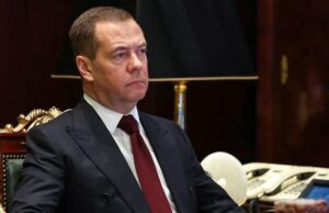 Medvedev: Velike šanse da Bajden izgubi na izborima