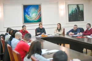 Predsjednik sindikata u Gradskoj upravi radi po nalogu Draška Stanivukovića, zaposleni prepušteni sami sebi