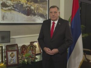 Dodik: Neka svaka porodica bude živa, zdrava, uspješna i srećna (VIDEO)