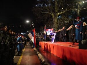 Održan svečani defile, centralni događaj obilježavanja Dana Republike; Koncert na Trgu Krajine