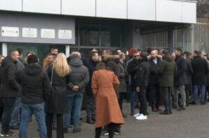 Građani pred Sudom BiH pružaju podršku predsjedniku Srpske