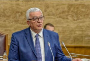 DPS najavio inicijativu za smjenu Mandića zbog isticanja trobojke u svom kabinetu