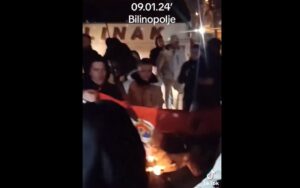 U Zenici zapaljena zastava Republike Srpske!