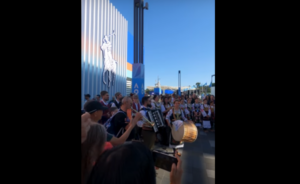 Orilo se “Ajde, Jano” u Melburnu: Srbi napravili ludnicu u Australiji VIDEO