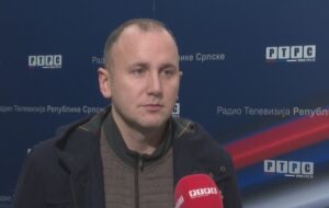 Kojić: Isak zbog veličanja zločinaca treba da bude “iza brave”