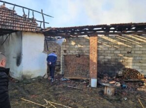 Novi pritisci na KiM: Požar na srpskom domaćinstvu u selu Odanovce