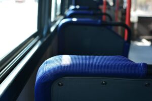 U Njemačkoj isključen bus sa putnicima za BiH: Retrovizori vezani vezicama, porozne gume, loše kočnice…
