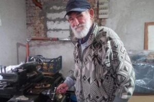 PARADOKS: Nebojša iz Trstenika ima IQ 203, njegove izume i danas koriste Mercedesovi kamioni, a na birou proveo 20 godina