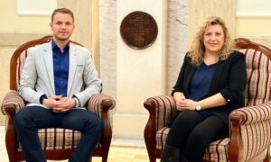 Milada Šukalo kandžija po Gradskoj upravi: KO ŠTITI RADNIKE?