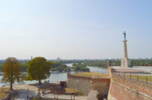 “NADAM SE DA ĆE IH POKOLJU K'O SVINJE”: Odlazak hrvatskih studenata u Beograd izazvao burne reakcije
