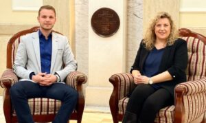 SKANDAL U BANJALUCI: Stanivukovićeva administracija uznemirava građane SMS porukama