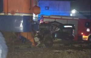 Nakon nesreće voza i putničkog automobila detalji nezgode; Gradonačelnik potrošio pare od putnog prelaza, a ljudi ginu