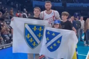 PROVOKACIJA: Maloljetnici sa ratnim zastavama tzv. RBiH na utakmici NBA lige