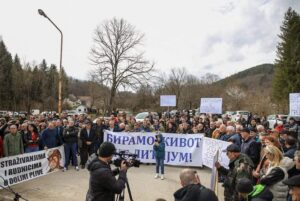 SLUČAJNOST ILI? Kakve veze imaju protesti u Srpskoj sa “zelenom revolucijom”?