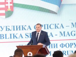Dodik otvorio Ekonomski forum: Stvorićemo dobar ambijent za nastavak saradnje sa Mađarskom