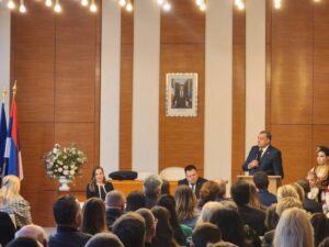 Dodik sa predstavnicima srpske dijaspore u Francuskoj; Ne zaboravite svoje korijene i rodni kraj