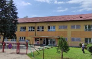 Potukle se učenice Tehnološke škole u Banjaluci, bila i Hitna pomoć