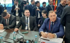 Dodik na forumu u Sankt Peterburgu: Srpska direktno izložena pritiscima