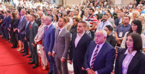 OSVETA SE SERVIRA SA SMIJEŠKOM: Draško počistio protivnike u PDP-u