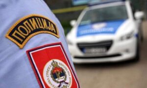 Autom udario dva pješaka kod Ugostiteljske škole u Banjaluci