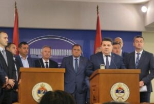 Stevandić: Konačna odluka o izborima sutra; Opozicija radila sa Šmitom i pojedinim ambasadama