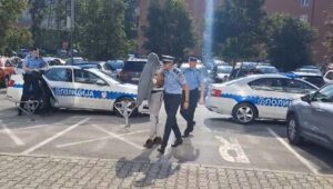 Osumnjičeni za obljubu maloljetnog djeteta sprovedeni u Tužilaštvo (VIDEO)